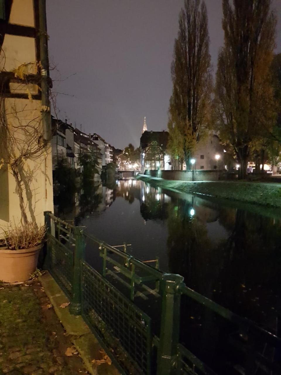 Apartamento Le Nid De L'Ill, Magnifique Duplex Cosy Petite France Estrasburgo Exterior foto